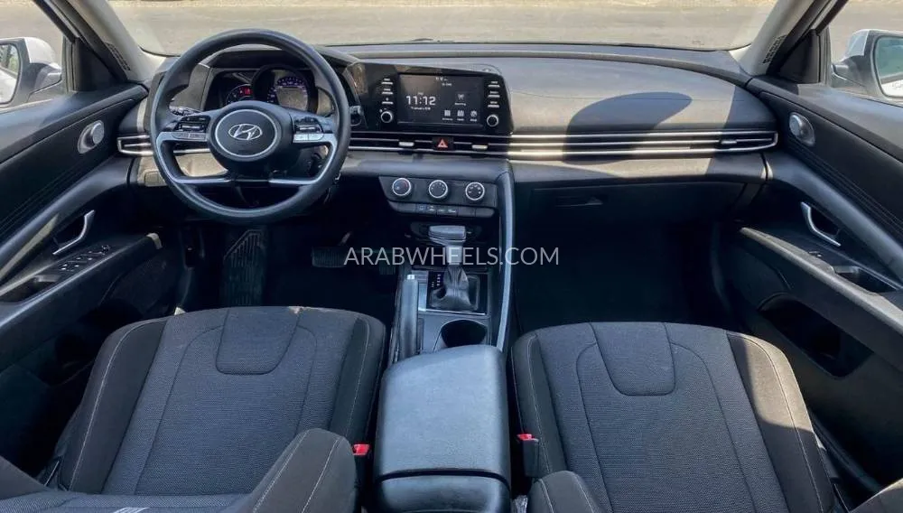 هيونداي إلنترا 2023 for Sale in الشارقة Image-11