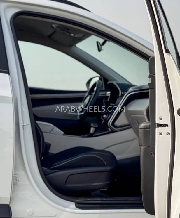 Hyundai Tucson 2023 for Sale in Sharjah Image-9