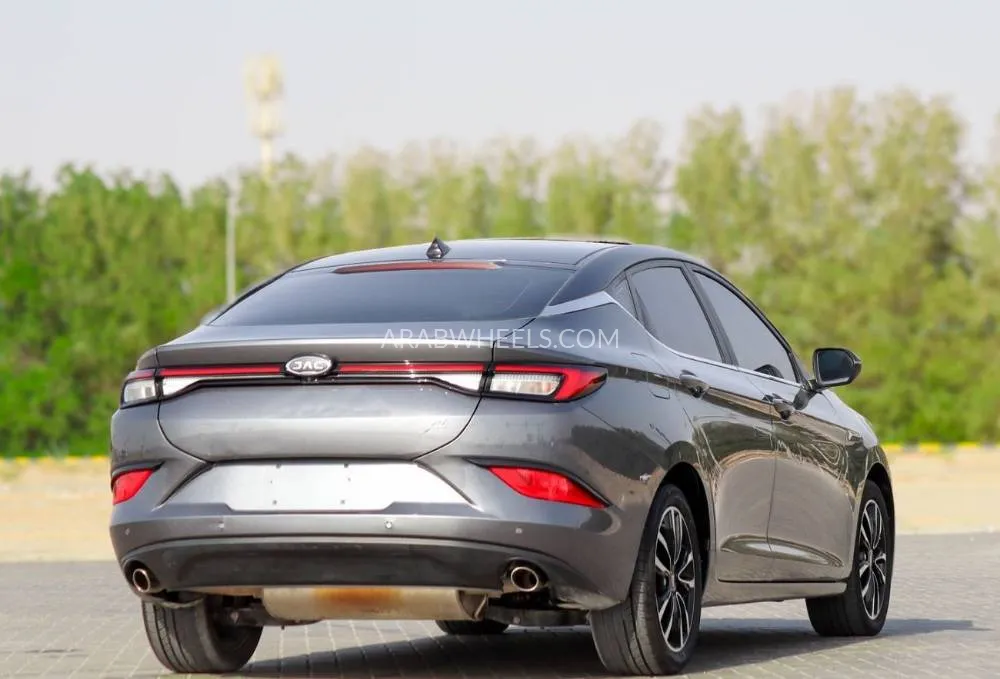 JAC J7 2023 for Sale in Sharjah Image-6