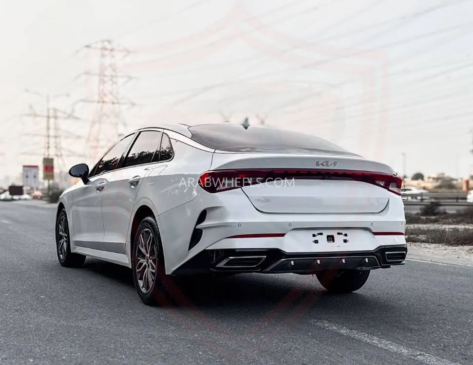 Kia K5 2023 for Sale in Sharjah Image-4