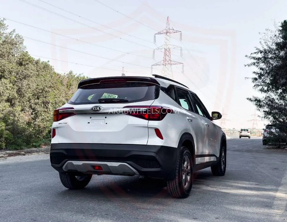 Kia Seltos 2020 for Sale in Sharjah Image-6