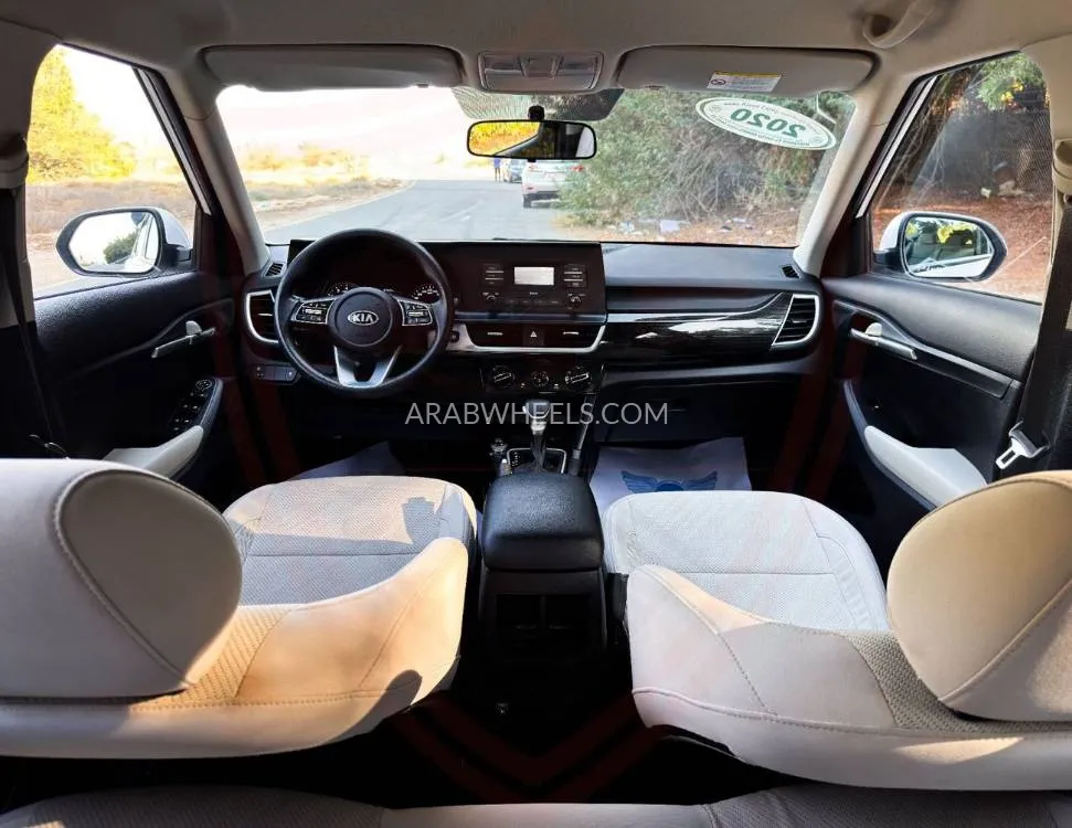 Kia Seltos 2020 for Sale in Sharjah Image-11