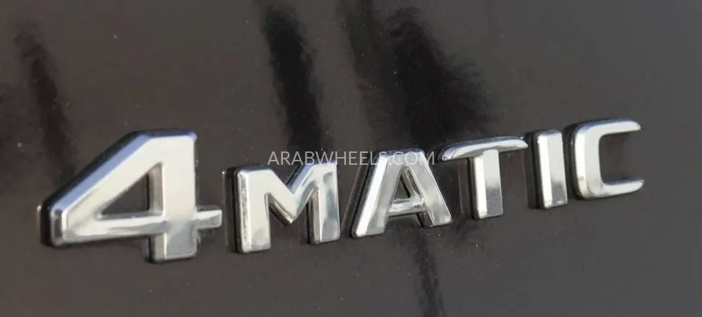 Mercedes Benz GLC Class 2018 for Sale in Sharjah Image-7