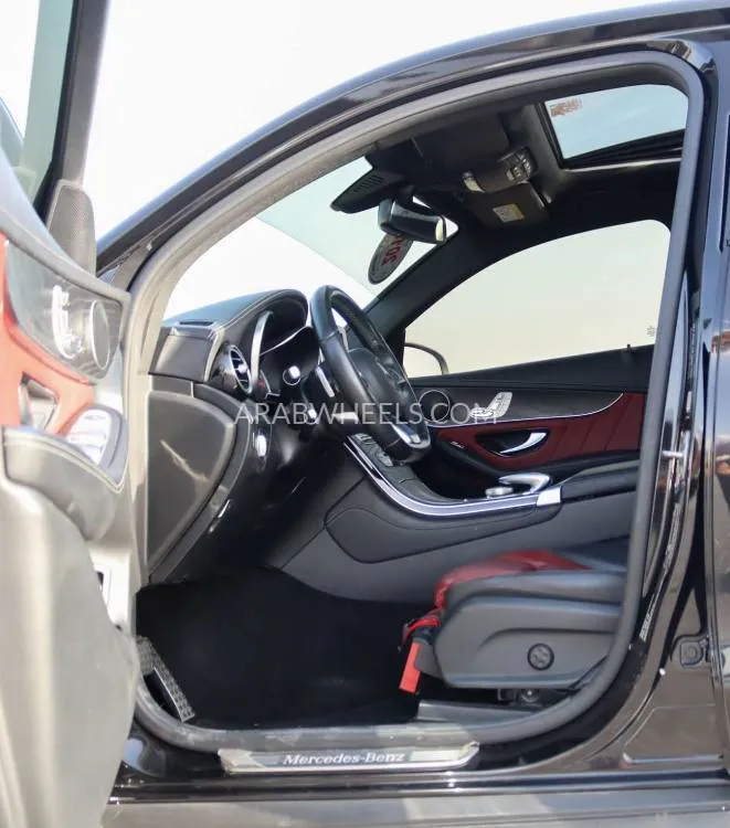 Mercedes Benz GLC Class 2018 for Sale in Sharjah Image-9