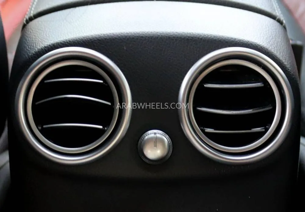 Mercedes Benz GLC Class 2018 for Sale in Sharjah Image-16