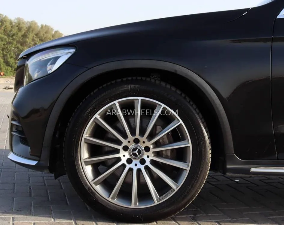 Mercedes Benz GLC Class 2018 for Sale in Sharjah Image-25