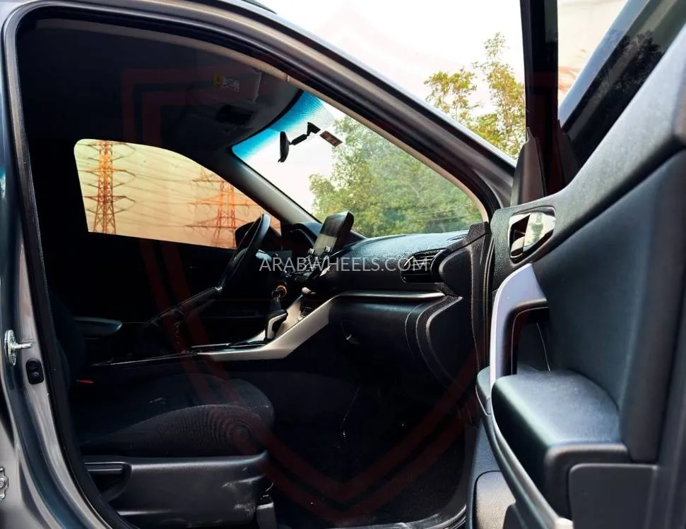 Mitsubishi Eclipse Cross 2022 for Sale in Sharjah Image-9