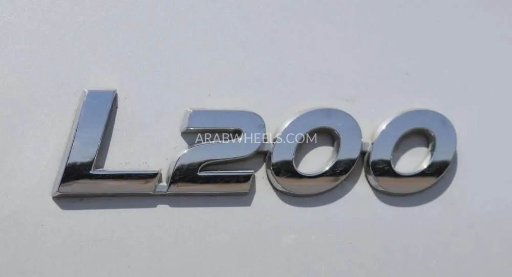 Mitsubishi L200 2020 for Sale in Sharjah Image-7