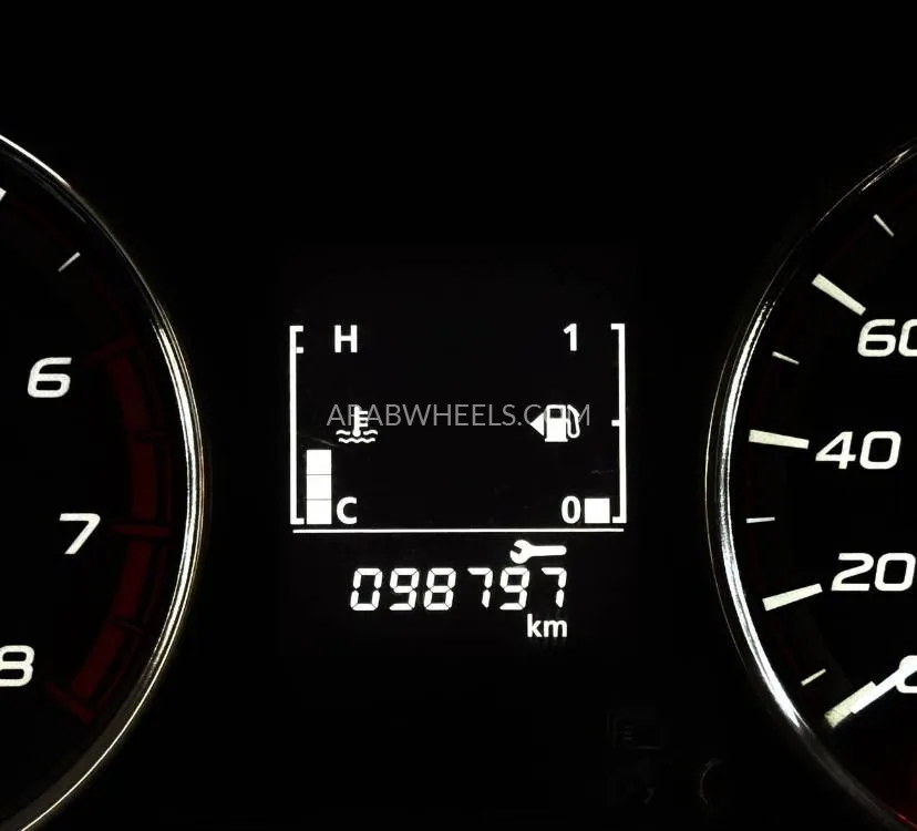 Mitsubishi L200 2020 for Sale in Sharjah Image-17