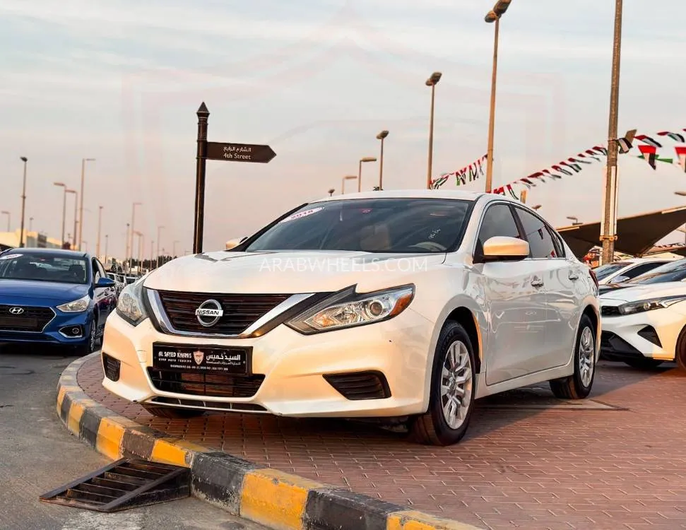 Nissan Altima 2018 for Sale in Sharjah Image-3