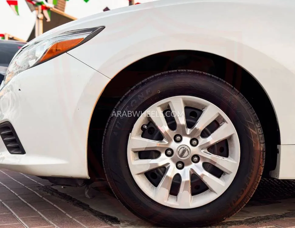 Nissan Altima 2018 for Sale in Sharjah Image-17