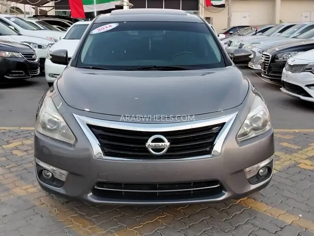 Nissan Altima 2014 for Sale in Dubai Image-2