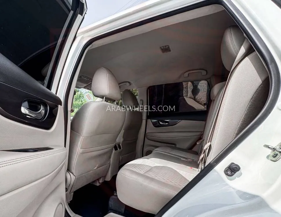 Nissan X-Trail 2022 for Sale in Sharjah Image-10