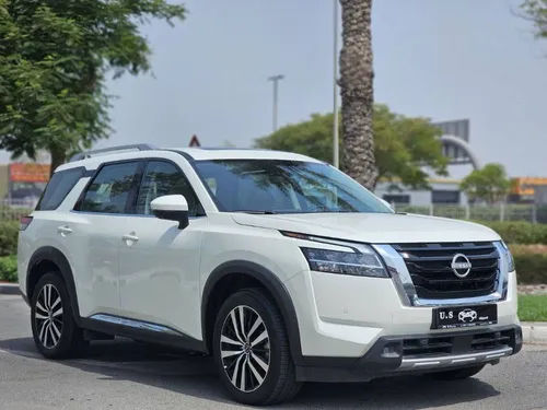 Nissan Pathfinder 3.5L SL 4WD 2023