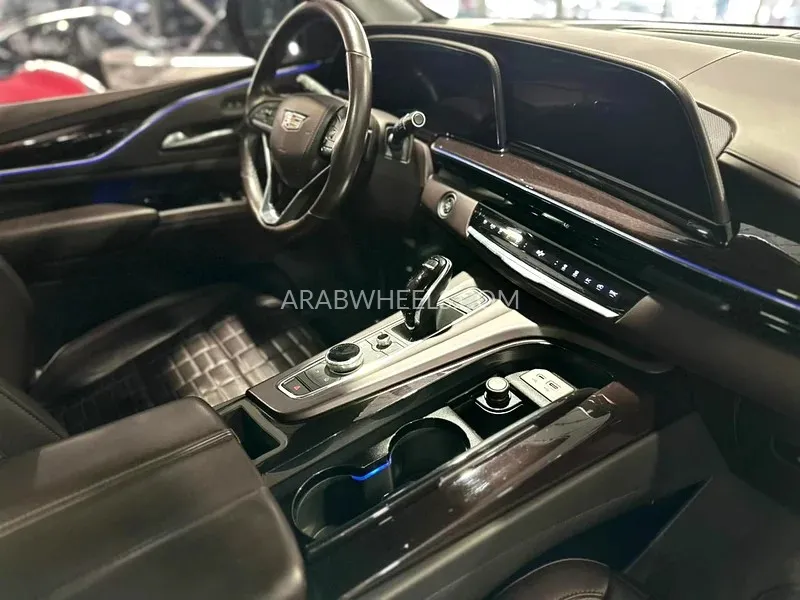 Cadillac Escalade 2022 for Sale in Dubai Image-3