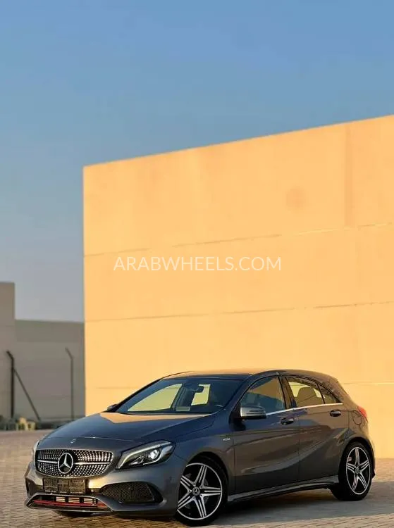 Mercedes Benz A Class 2018 for Sale in Sharjah Image-9