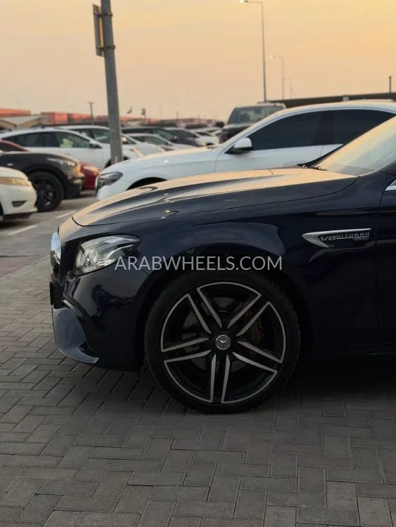 مرسيدس بنز كلاس E 2018 for Sale in الشارقة Image-15