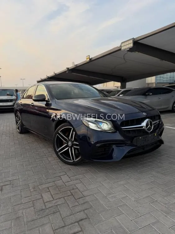 مرسيدس بنز كلاس E 2018 for Sale in الشارقة Image-16