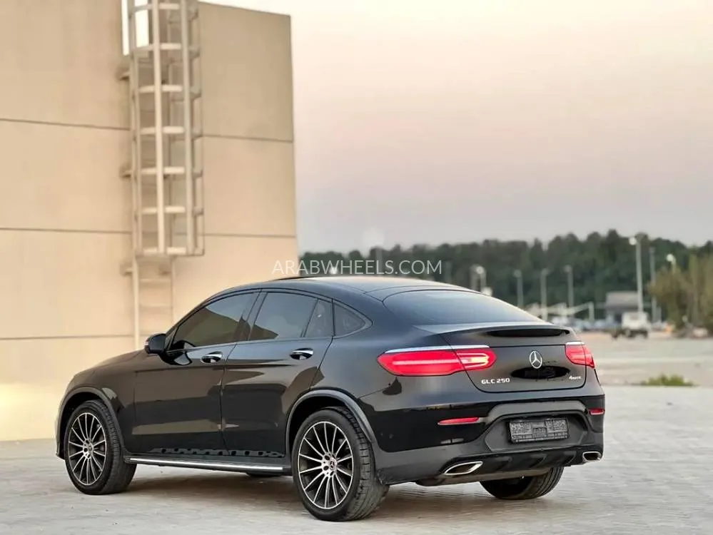 Mercedes Benz GLC Class 2018 for Sale in Sharjah Image-3