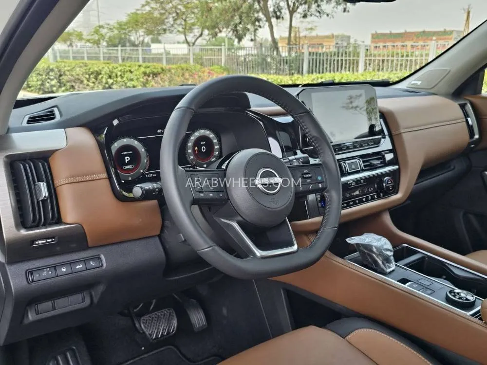 Nissan Pathfinder 2023 for Sale in Dubai Image-14