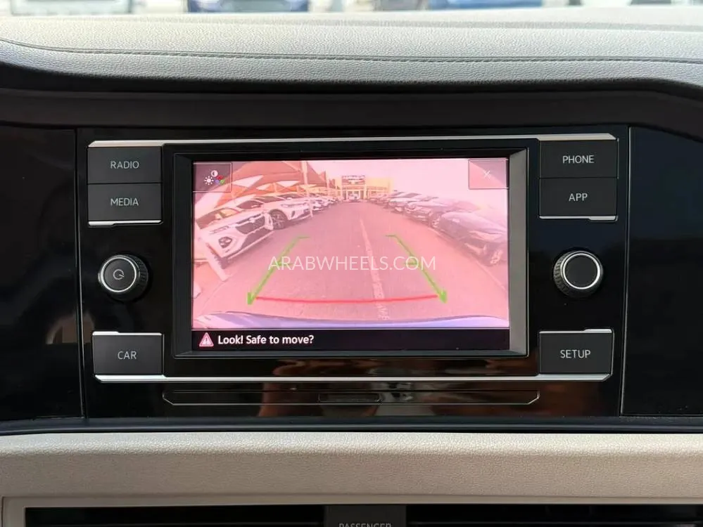 Volkswagen Jetta 2019 for Sale in Sharjah Image-18