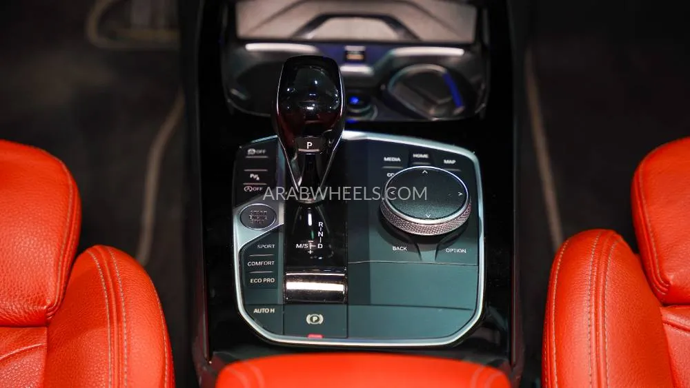 بي إم دبليو الفئة الأولى 2023 for Sale in أبو ظبي Image-9