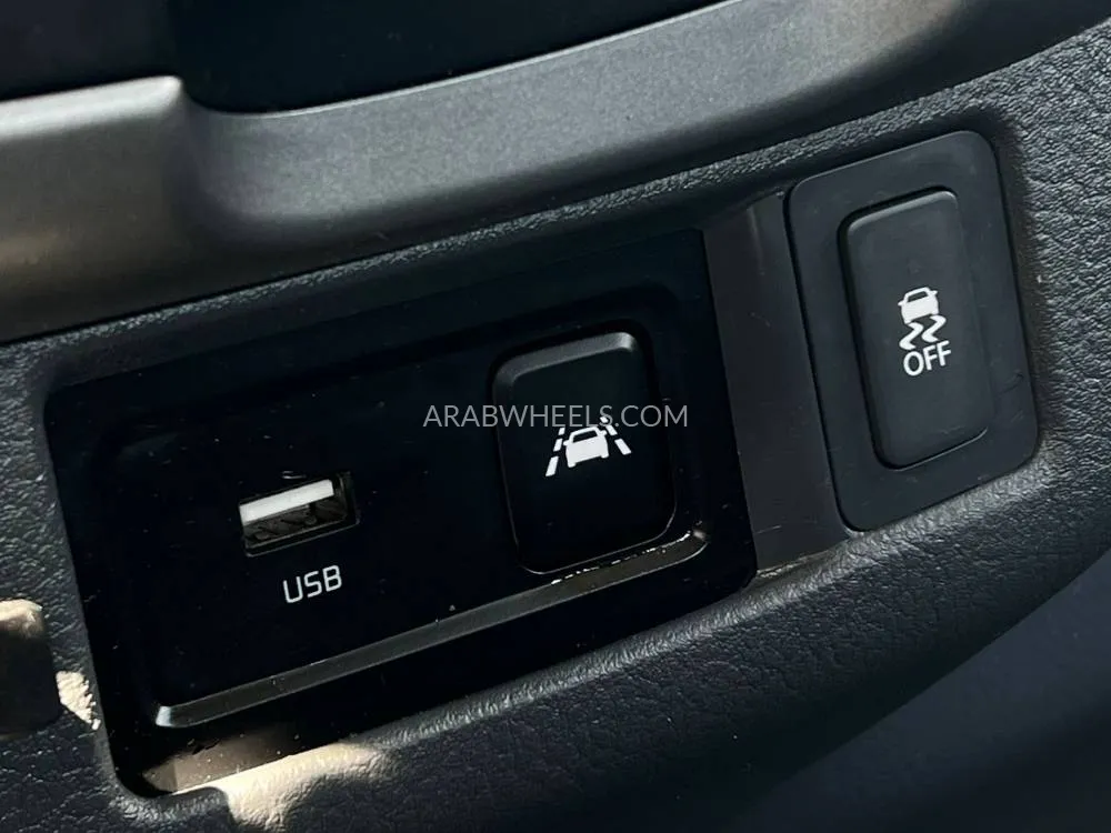 Kia Bongo 2022 for Sale in Sharjah Image-18