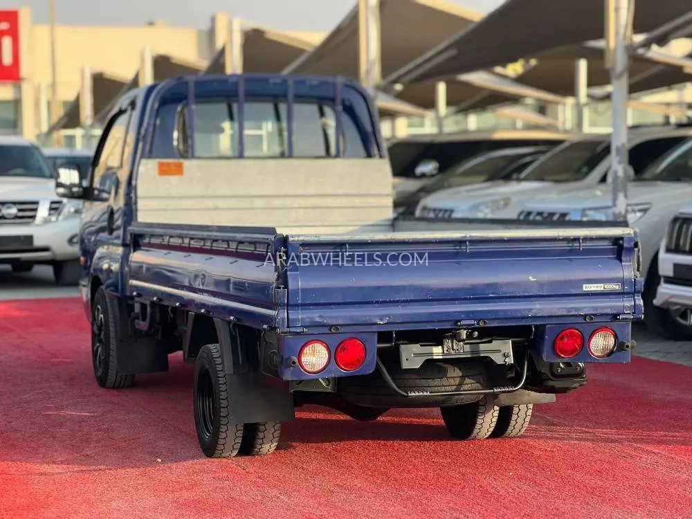 Kia Bongo 2022 for Sale in Sharjah Image-5