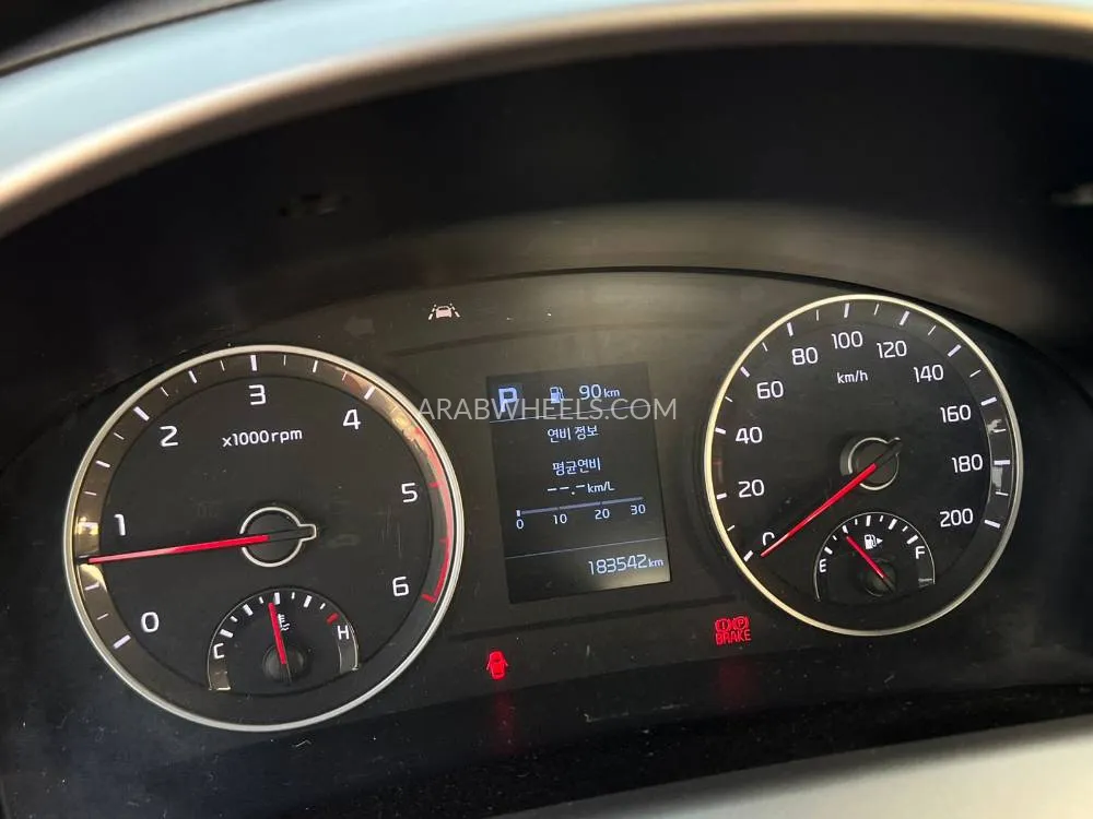 Kia Bongo 2022 for Sale in Sharjah Image-8