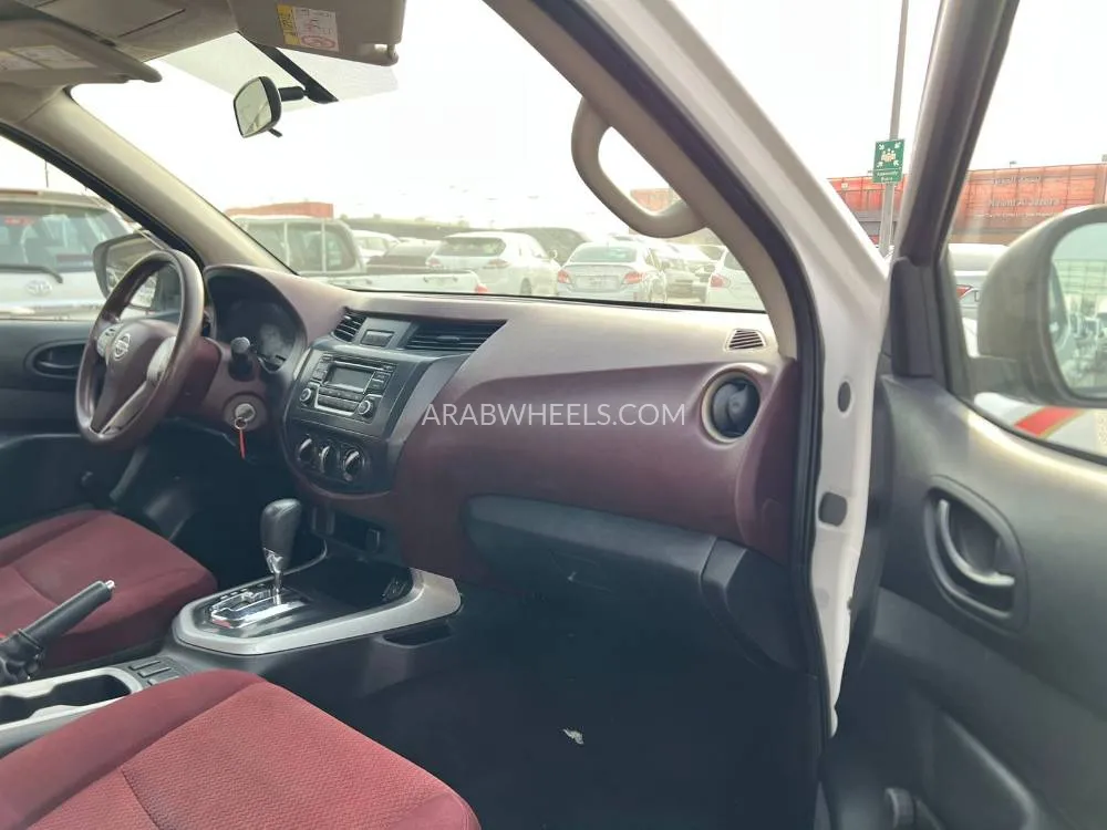 Nissan Navara 2020 for Sale in Sharjah Image-10