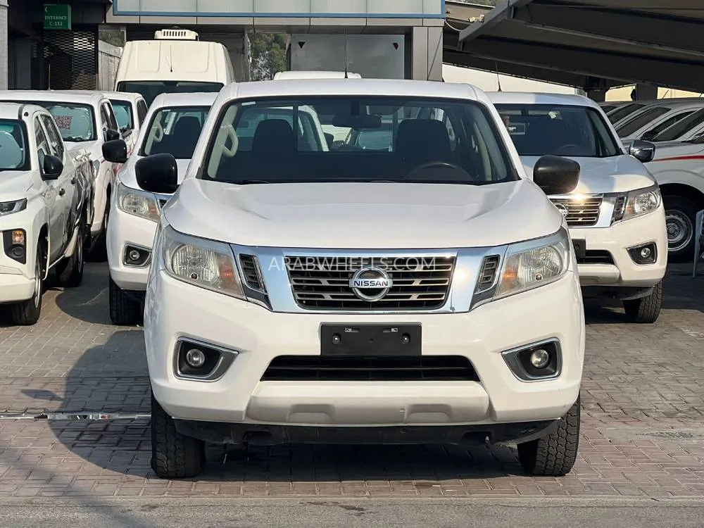 Nissan Navara 2020 for Sale in Sharjah Image-3