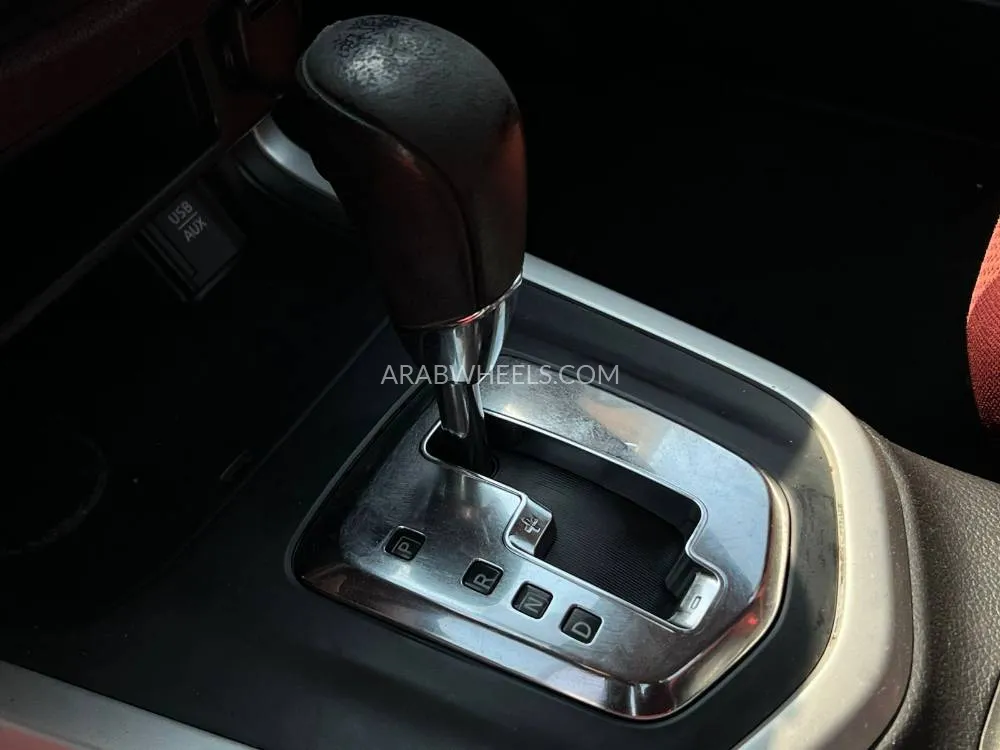 Nissan Navara 2020 for Sale in Sharjah Image-17