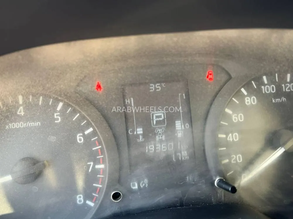 نيسان  نافارا 2020 for Sale in الشارقة Image-8