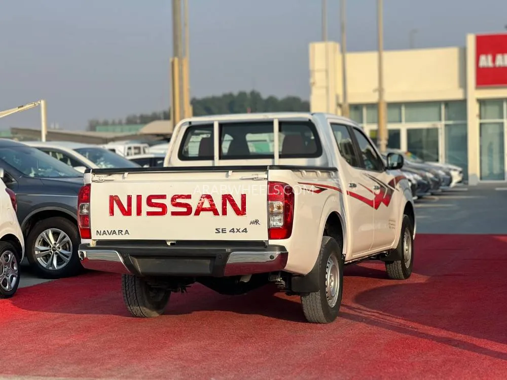 Nissan Navara 2020 for Sale in Sharjah Image-7