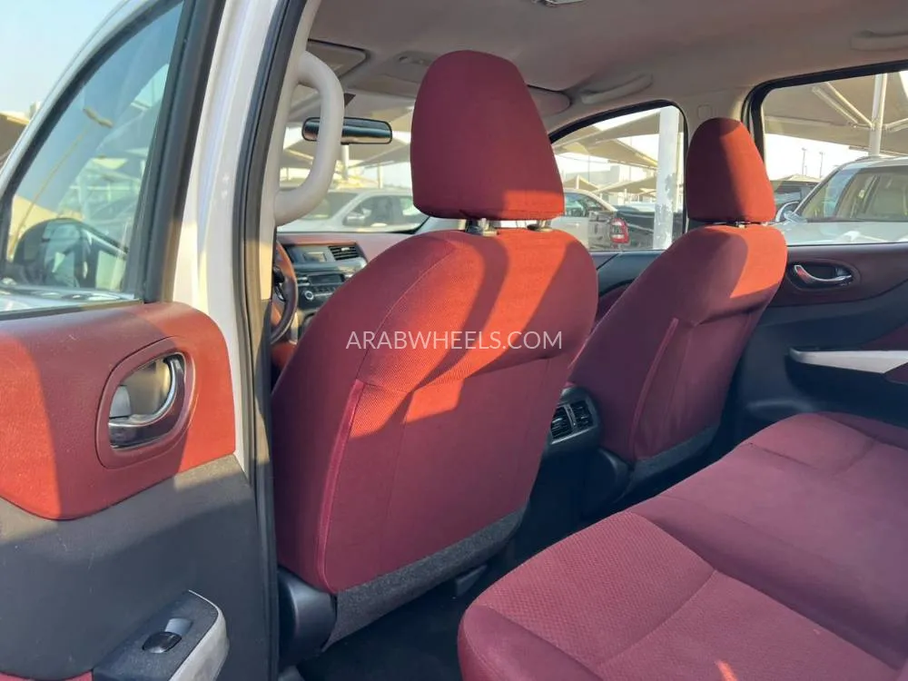 Nissan Navara 2020 for Sale in Sharjah Image-14