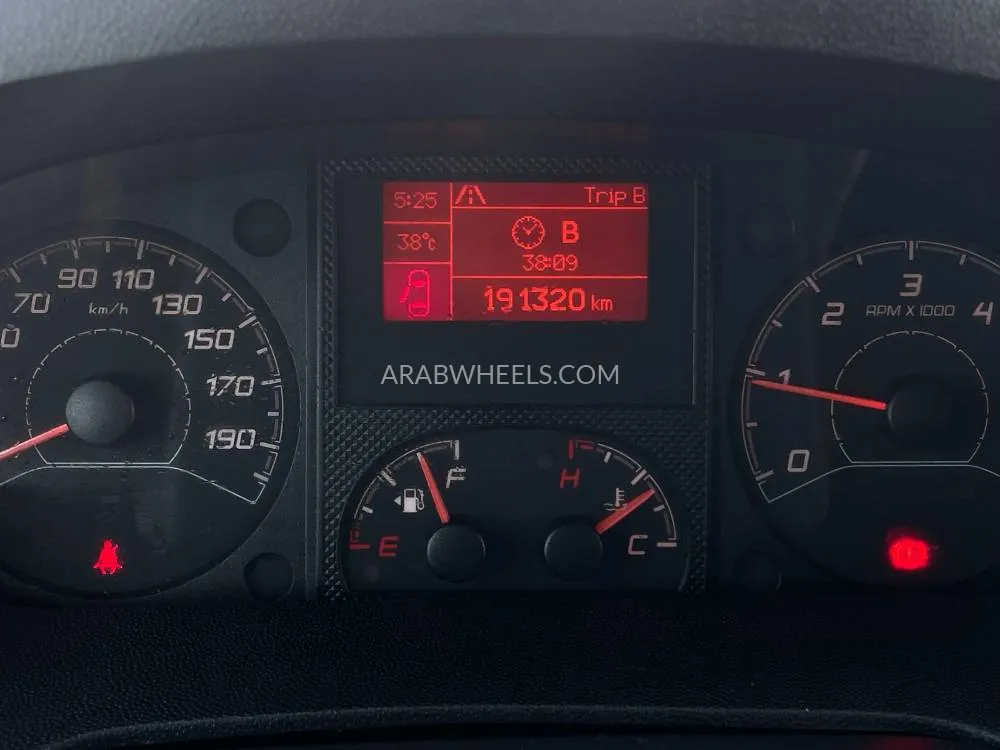 Peugeot Boxer 2021 for Sale in Sharjah Image-16