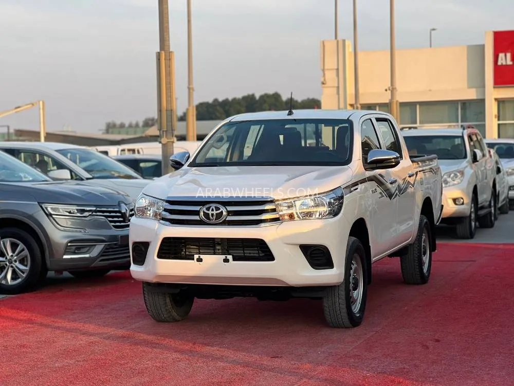 تويوتا هايلوكس 2024 for Sale in الشارقة Image-4