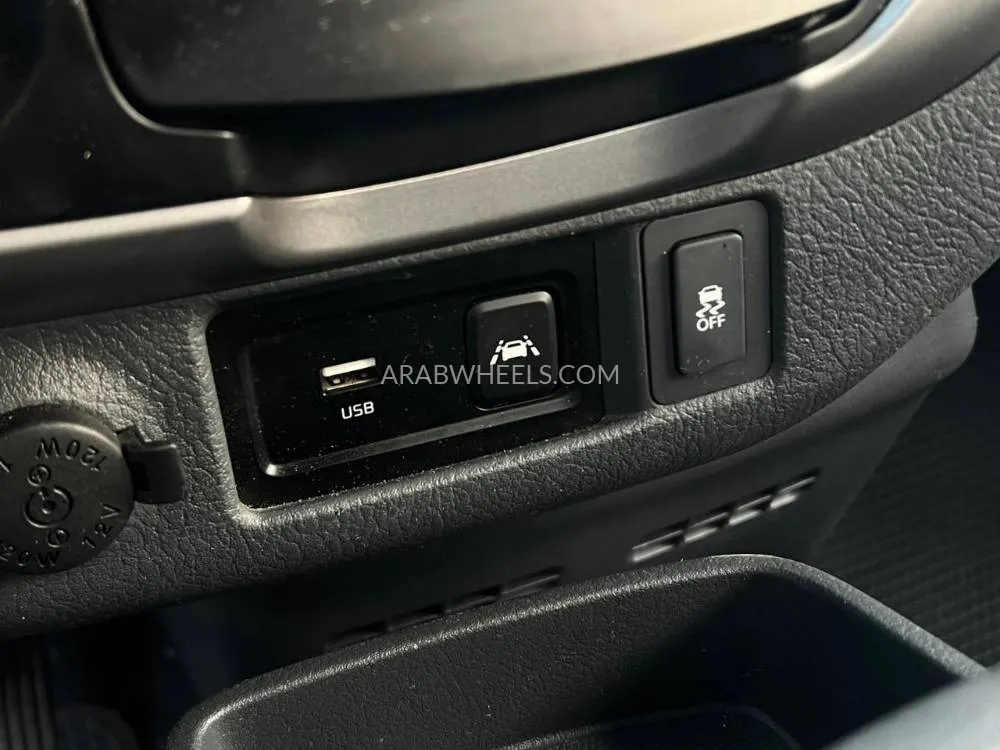 Kia Bongo 2022 for Sale in Sharjah Image-19