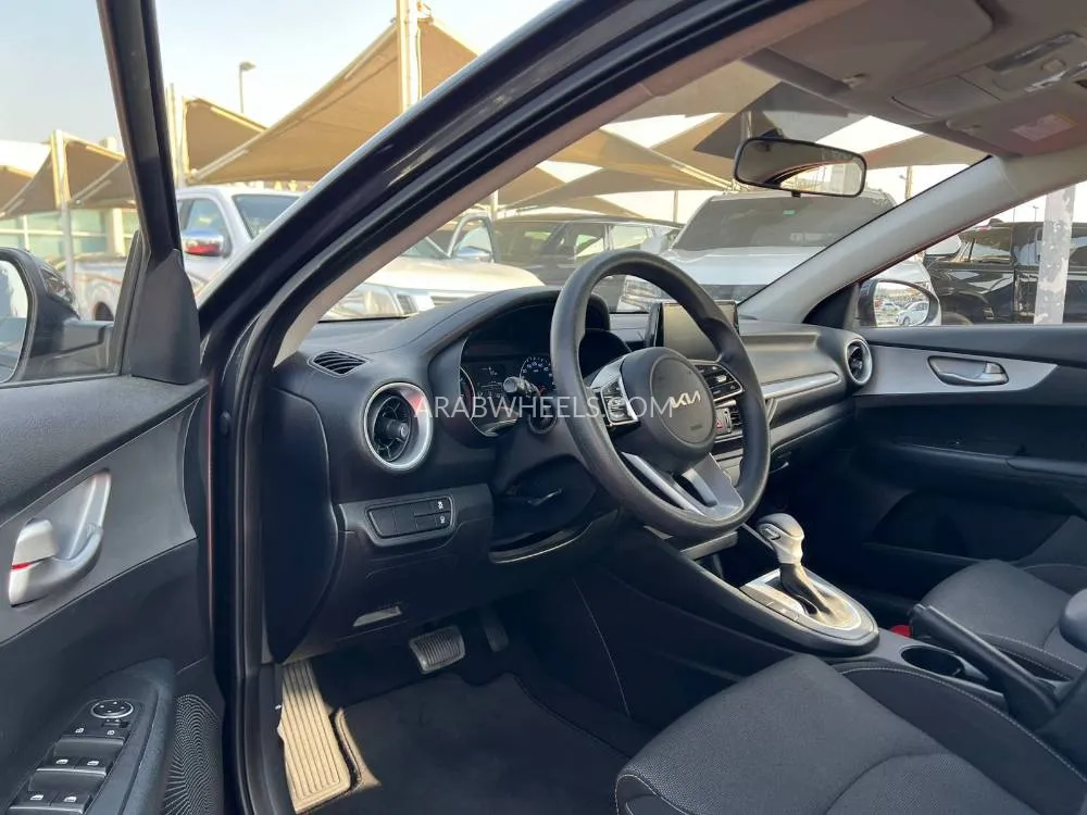 Kia Cerato 2023 for Sale in Sharjah Image-10