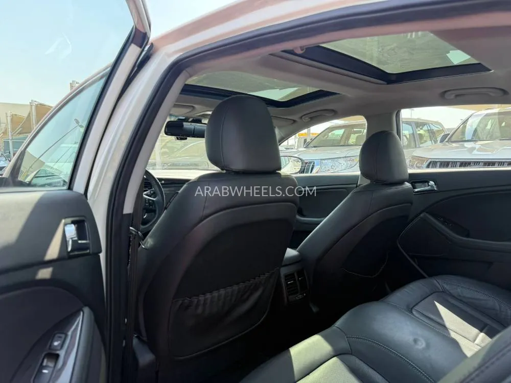 Kia Optima 2012 for Sale in Sharjah Image-14