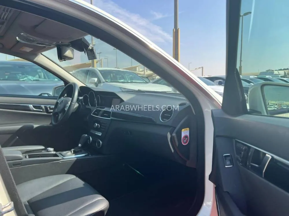 Mercedes Benz C Class 2012 for Sale in Sharjah Image-12