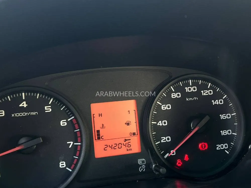 Mitsubishi L200 2019 for Sale in Sharjah Image-8