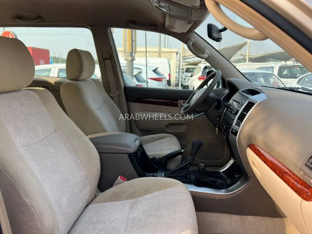 Toyota Land Cruiser Prado 2020 for Sale in Sharjah Image-12