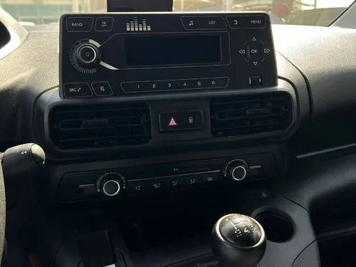 Peugeot Partner 2022