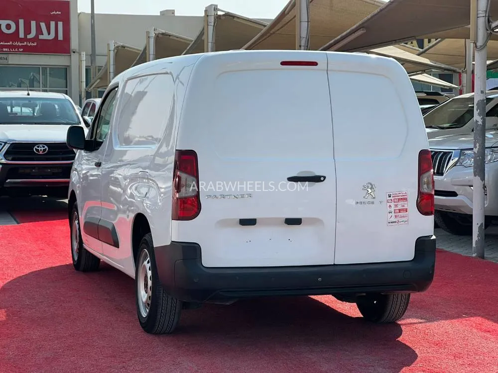 بيجو بارتنر 2022 for Sale in الشارقة Image-5