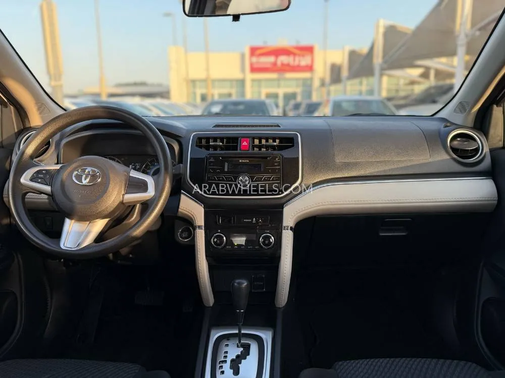 Toyota Rush 2022 for Sale in Sharjah Image-16