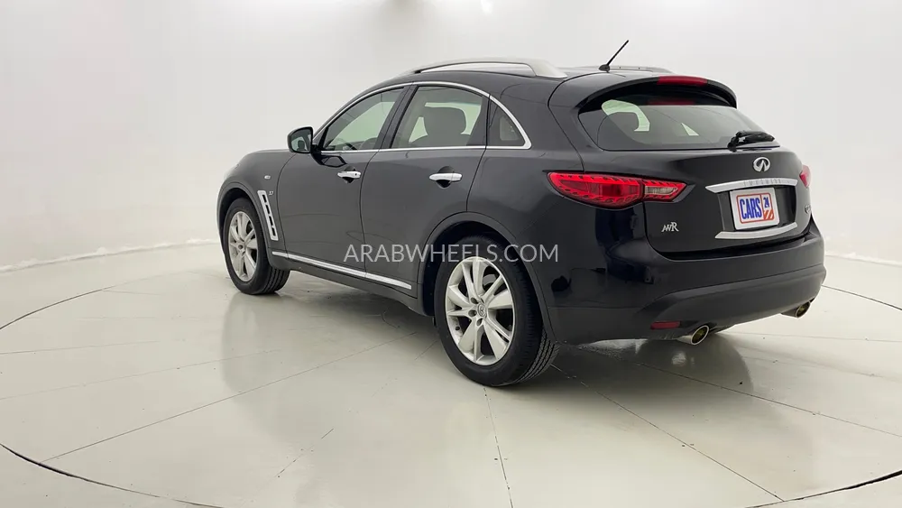 Infiniti QX70 2020 for Sale in Dubai Image-5
