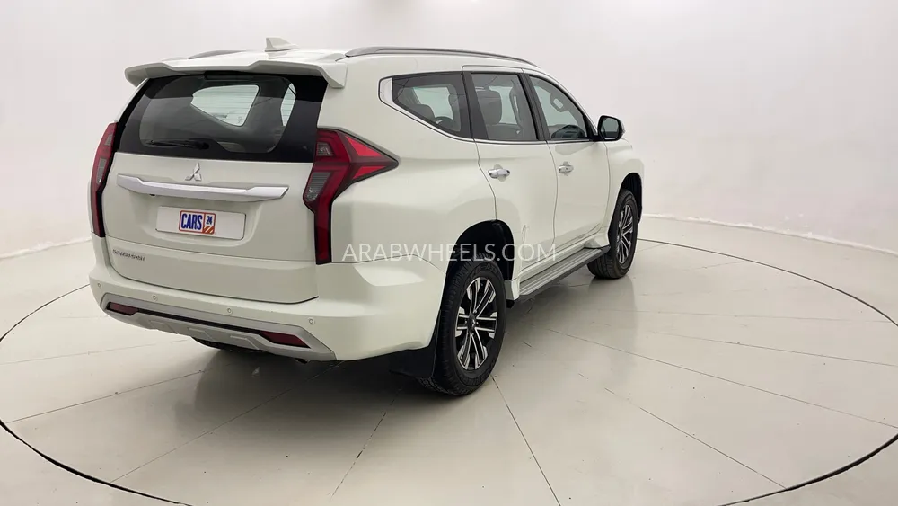 Mitsubishi Montero Sport 2022 for Sale in Dubai Image-3