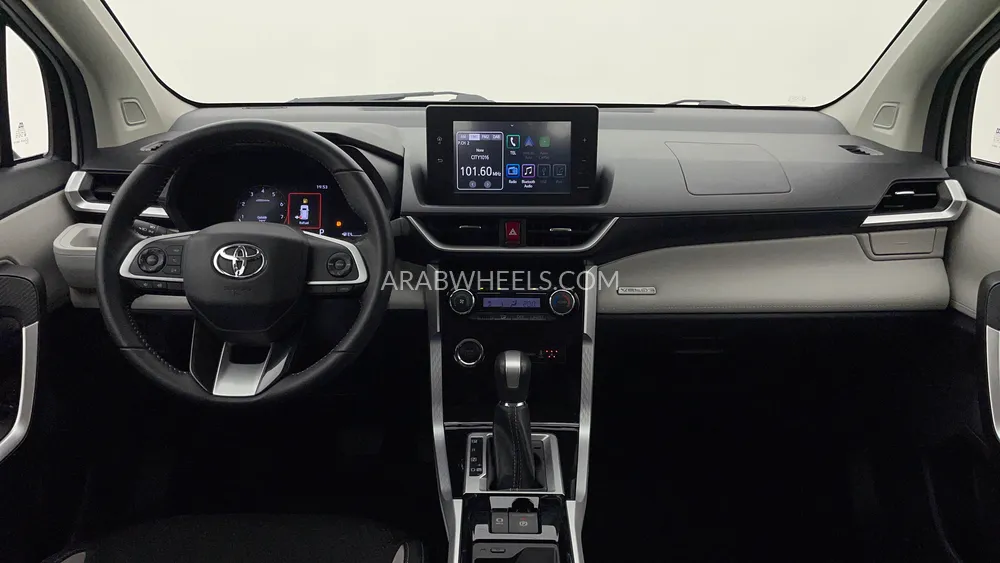 Toyota Veloz 2024 for Sale in Dubai Image-12