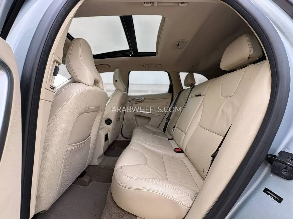 Volvo XC60 2013 for Sale in Dubai Image-20